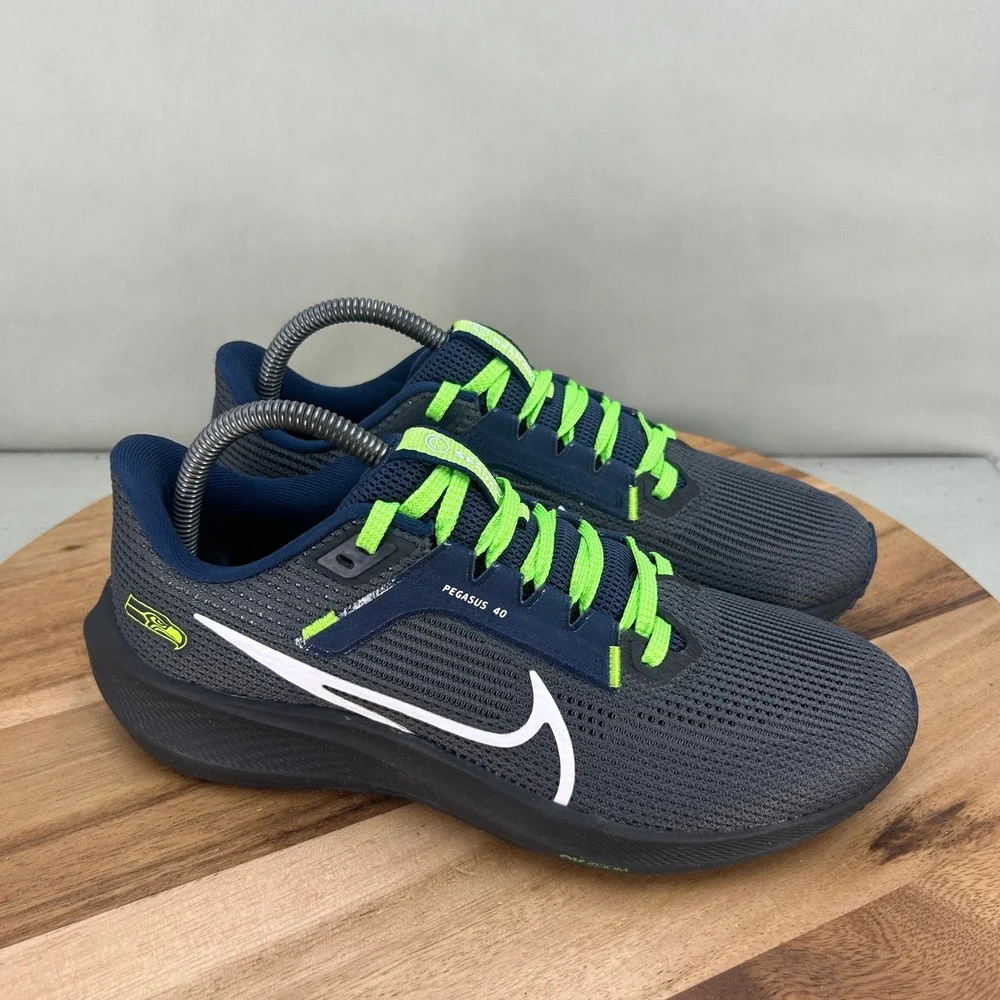 Nike Air Zoom Pegasus 40 Seattle Seahawks Mens 7 Womens 8.5 Running Shoes